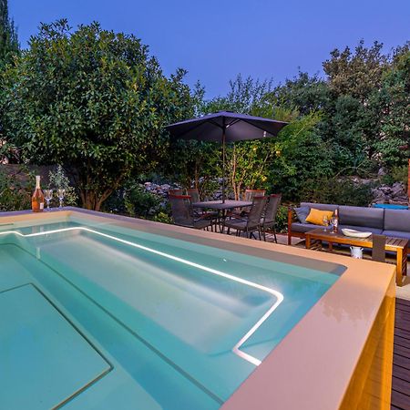 Apartment With Terrace And Mini Pool Green Gold Дубровник Екстериор снимка