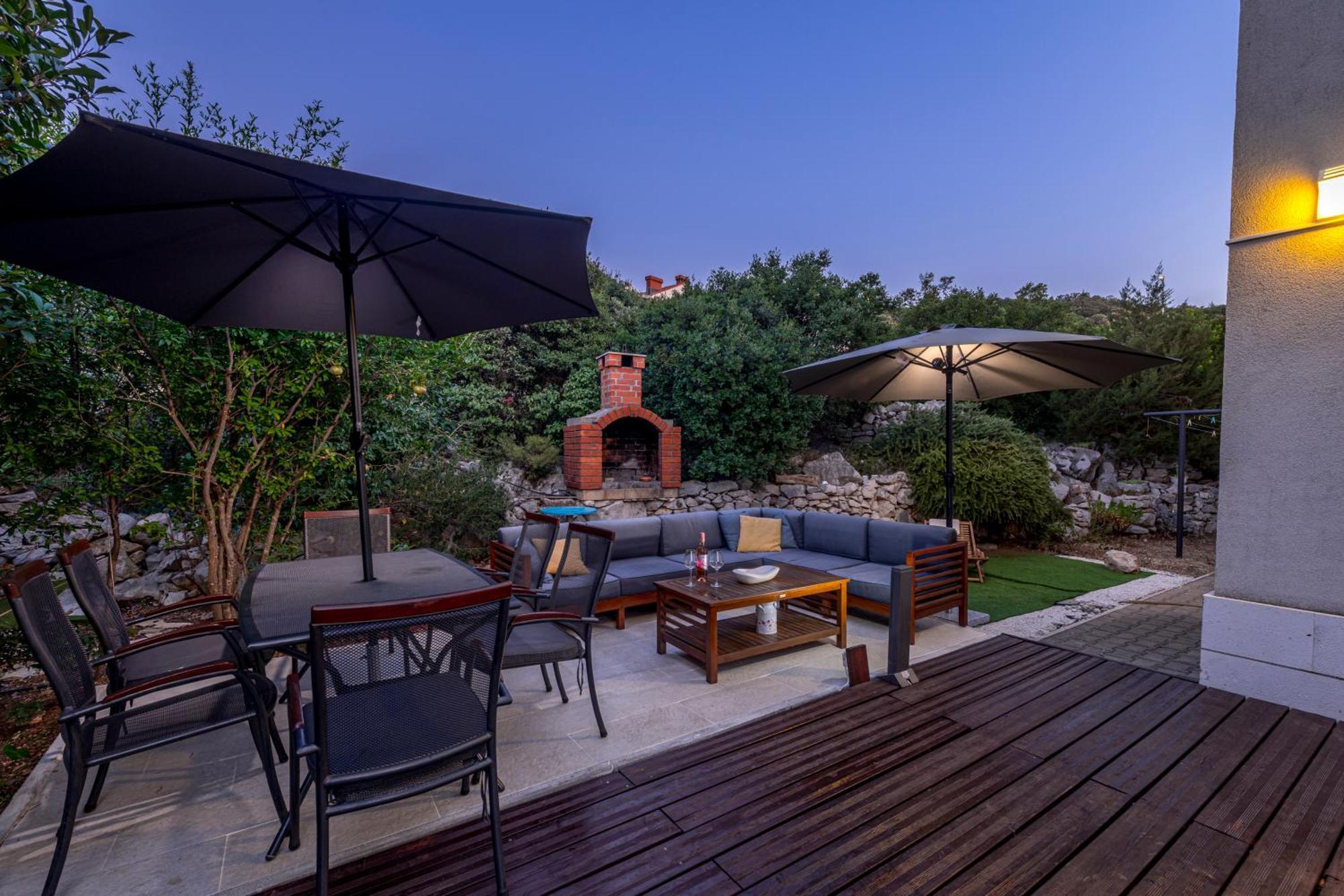 Apartment With Terrace And Mini Pool Green Gold Дубровник Екстериор снимка