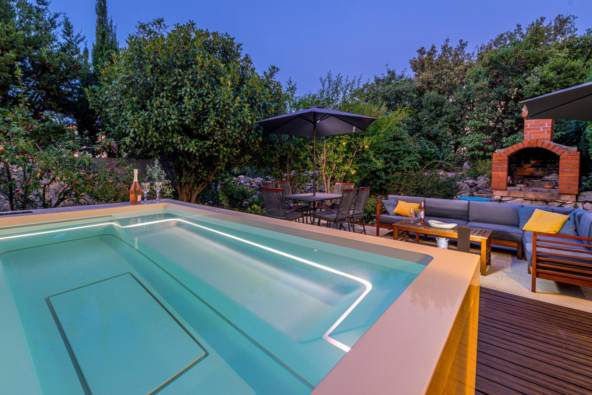 Apartment With Terrace And Mini Pool Green Gold Дубровник Екстериор снимка